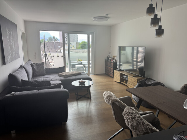 Schöne 3-Zimmer-Dachgeschoßwohnung mit Karrenblick - zentrale Lage!