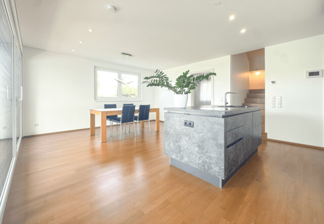 Moderne 4-Zimmer-Maisonette mit weitläufiger Terrasse