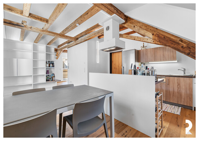 ATTRAKTIVES ZINSHAUS IN INNENSTADTLAGE MIT SHARE-DEAL-OPTION