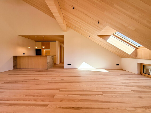 4-Zimmer Dachgeschoßwohnung im Grünen - genial! Top 12