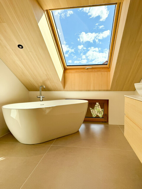 4-Zimmer Dachgeschoßwohnung im Grünen - genial! Top 12