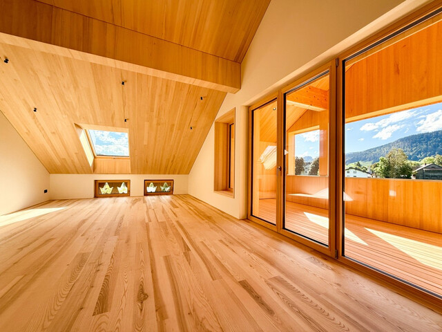 4-Zimmer Dachgeschoßwohnung im Grünen - genial! Top 12