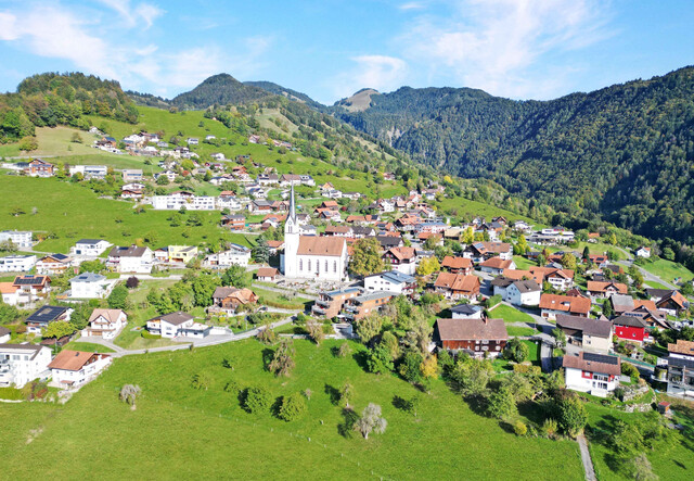 Attraktive Gartenwohnung mit Panoramablick über das Vorderland