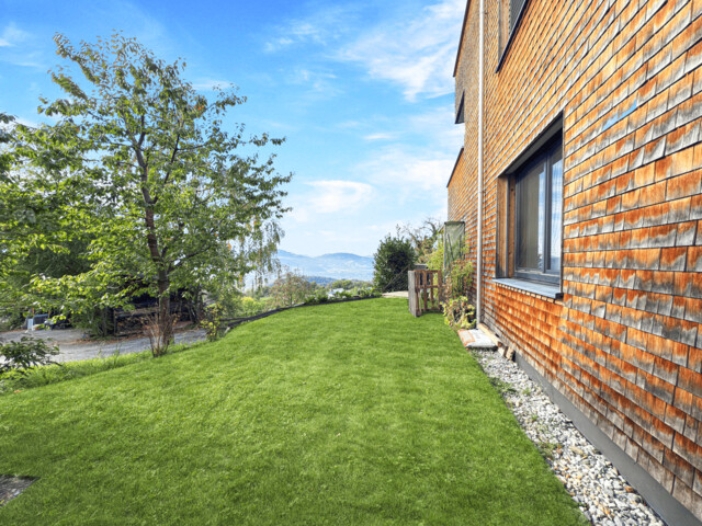Attraktive Gartenwohnung mit Panoramablick über das Vorderland