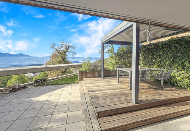 Attraktive Gartenwohnung mit Panoramablick über das Vorderland