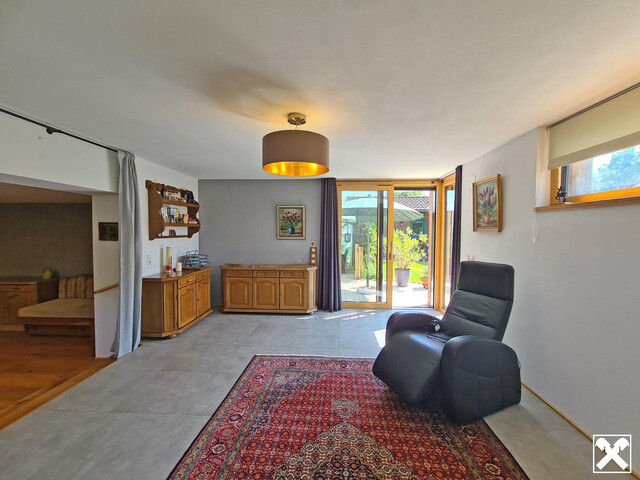 Seltene Gelegenheit - Zwei Wohneinheiten, ein Preis!