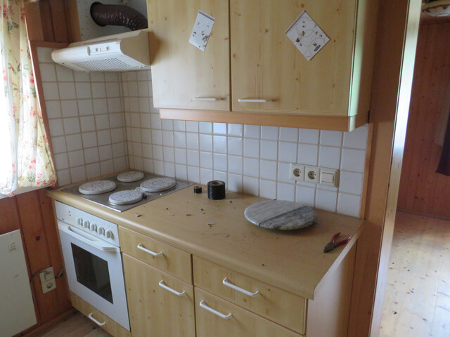 Idyllisches Wohnhaus  mit  Teich und großem  Garten (provisionsfrei)!