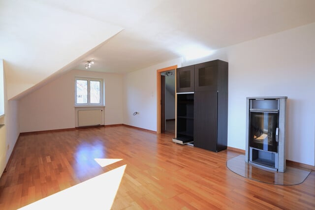 Helle 3-Zimmer-Wohnung mit Balkon, Keller und TG-Platz in Feldkirch, Böschenmahdstraße