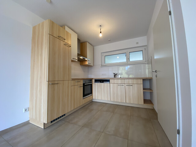 "ohne Provision" moderne, helle 2 Zimmer Wohnung mit großer Terrasse