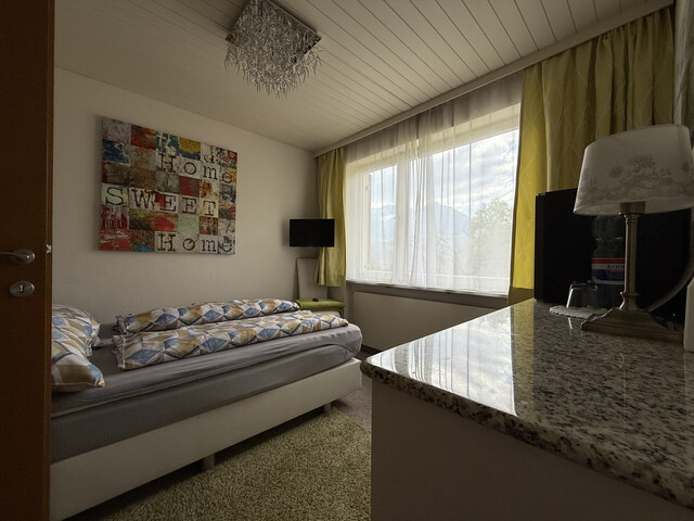 Traumhaftes Anwesen mit 2 sep. Häusern - 314 m² Wnfl.