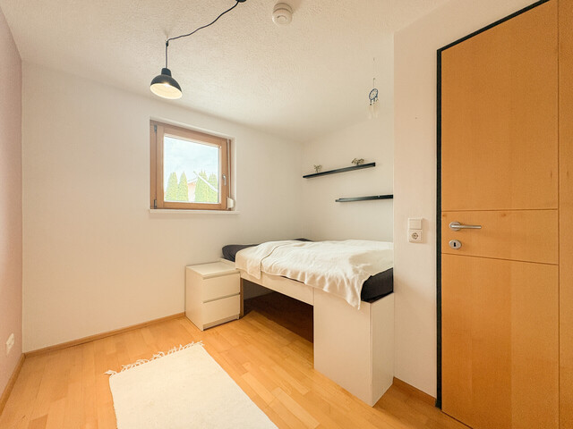 Gepflegte Doppelhaushälfte mit ausgebautem Dachboden