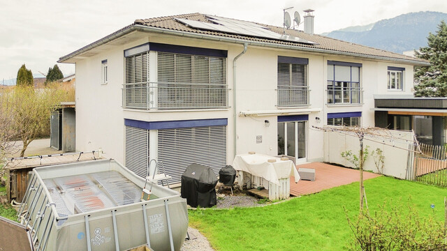 Gepflegte Doppelhaushälfte mit ausgebautem Dachboden