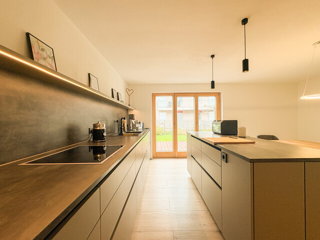 Gepflegte Doppelhaushälfte mit ausgebautem Dachboden