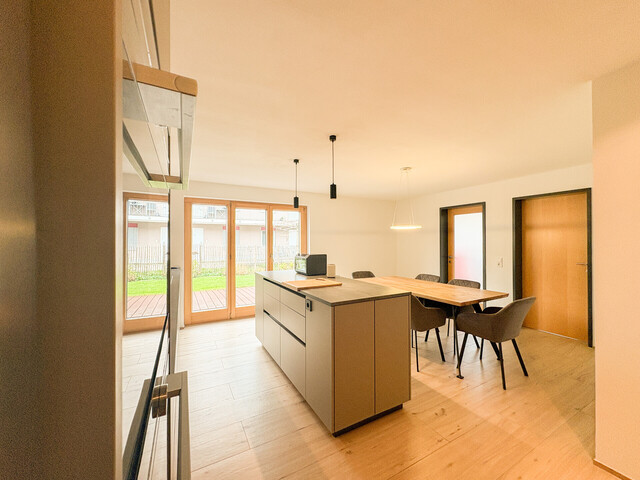 Gepflegte Doppelhaushälfte mit ausgebautem Dachboden