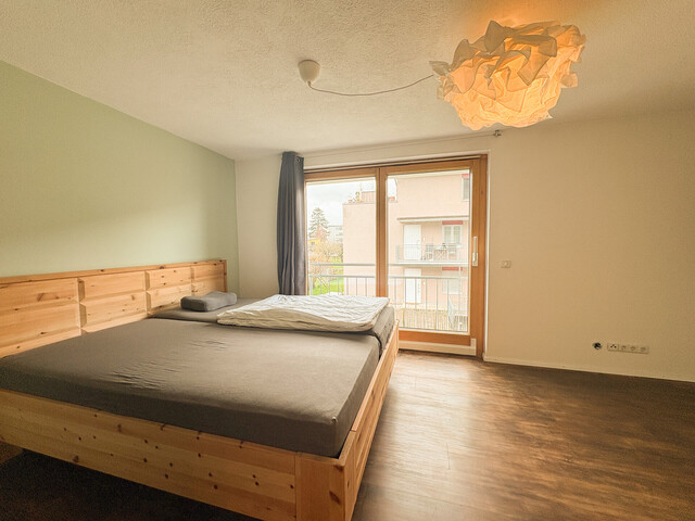 Gepflegte Doppelhaushälfte mit ausgebautem Dachboden