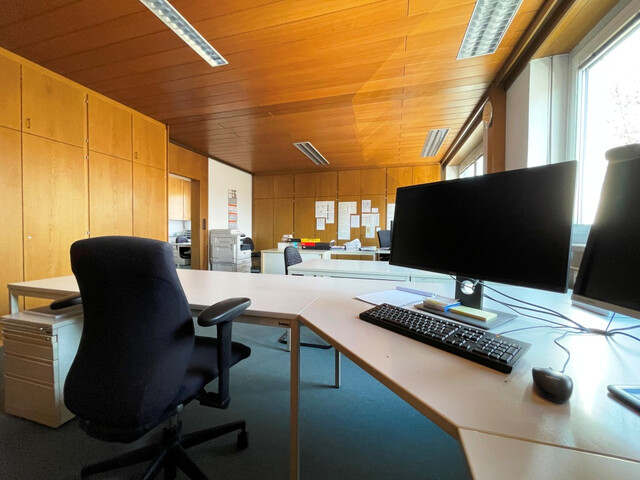 Mäder – Bürofläche im 1. OG mit ca. 73 m² 