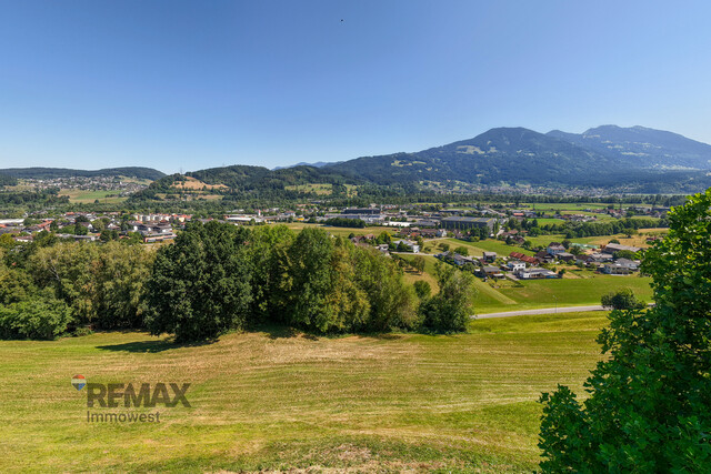 EIN HAUS FÜR MENSCHEN, DIE DAS BESONDERE ZU SCHÄTZEN WISSEN - WOHNEN MIT POOL & PANORAMABLICK