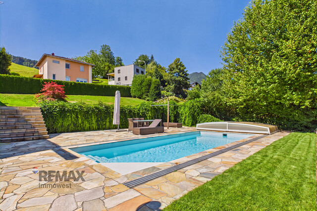 EIN HAUS FÜR MENSCHEN, DIE DAS BESONDERE ZU SCHÄTZEN WISSEN - WOHNEN MIT POOL & PANORAMABLICK