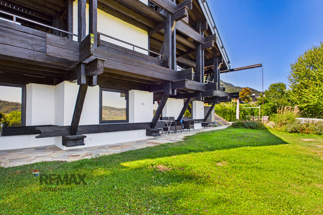 EIN HAUS FÜR MENSCHEN, DIE DAS BESONDERE ZU SCHÄTZEN WISSEN - WOHNEN MIT POOL & PANORAMABLICK