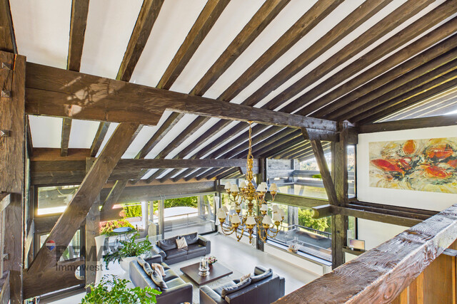 EIN HAUS FÜR MENSCHEN, DIE DAS BESONDERE ZU SCHÄTZEN WISSEN - WOHNEN MIT POOL & PANORAMABLICK