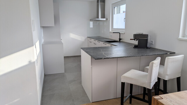 Sonnige Gartenwohnung mit Reihenhaus-Charakter (provisionsfrei)