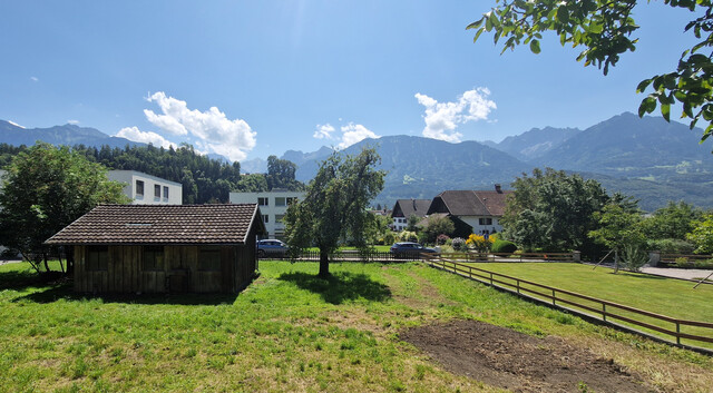 Sonniges Weitblick-Grundstück zu verkaufen