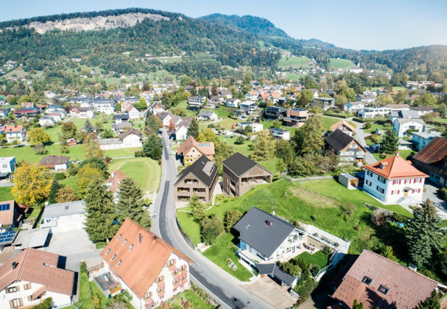 Bezugsfertig: 5-Zi-Terrassenwohnung in einem charmanten Rheintalhaus