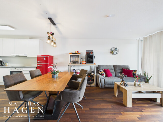 Tolle Terrassenwohnung mit Tiefgaragenplatz