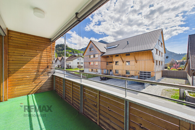 Zwei Zimmer, viele Möglichkeiten – durchdacht und urban mit sonnigem Balkon