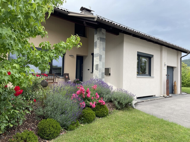 Charmantes Einfamilienhaus in Frastanz, mit großem Grundstück, Privatverkauf
