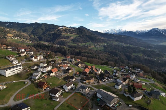 Sonniges Baugrundstück am Viktorsberg