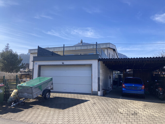 Großzügiges Wohnhaus mit 2 Einheiten und kleiner Einliegerwohnung