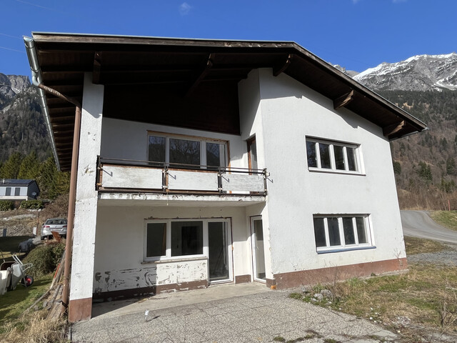 Zweifamilienhaus im Teilrohbauzustand in Außerbraz 