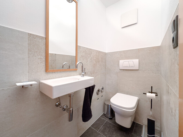 Charmante und gut geschnittene 4-Zimmer-Wohnung mit Tiefgaragenplatz in Mäder