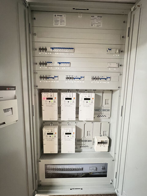 GROSSZÜGIGES MEHRFAMILIENHAUS IN FANTASTISCHER AUSSICHTSLAGE