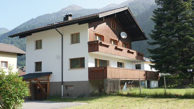 Großes Wohnhaus mit mehreren Appartements in St.Gallenkirch zu verkaufen 