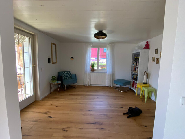 Schöne Wohnung/halbes Haus in schönem Wohngebiet 
