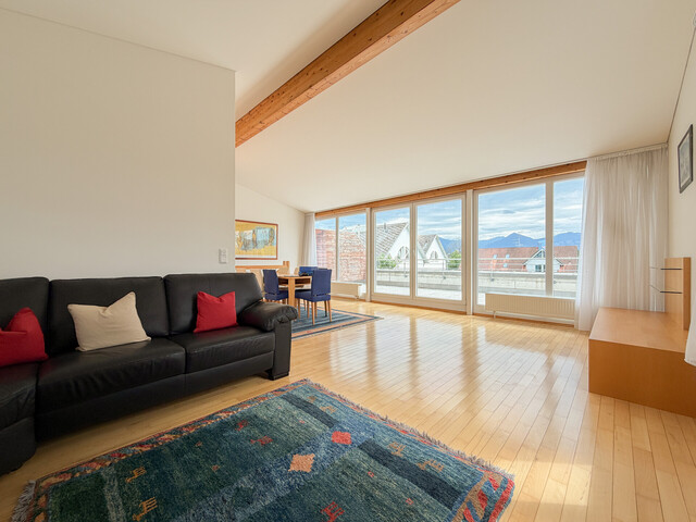 Lichtdurchflutete 4-Zimmer-Maisonette mit Terrasse in Lauterach