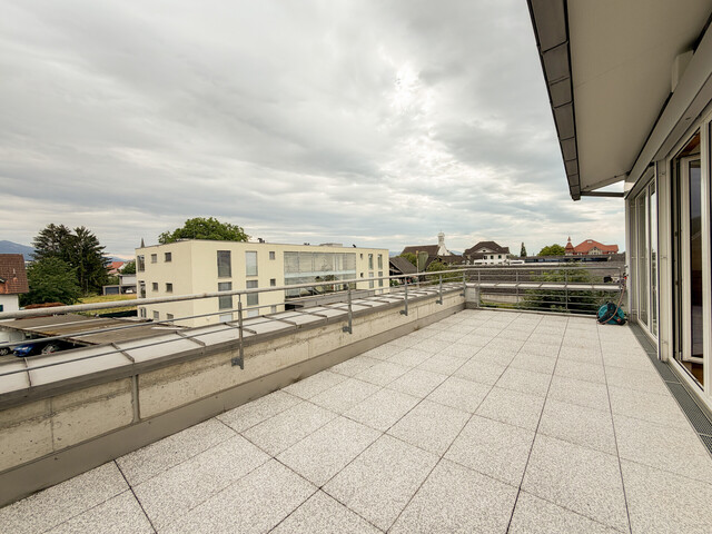 Lichtdurchflutete 4-Zimmer-Maisonette mit Terrasse in Lauterach