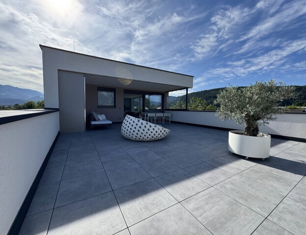 Exklusive 4-Zimmer Penthousewohnung in 6800 privat zu verkaufen