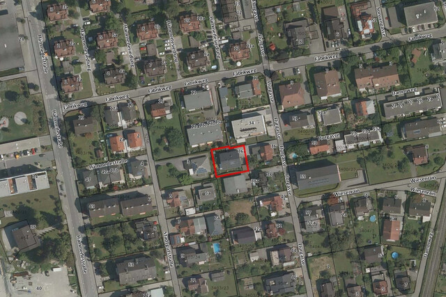 Wohnqualität und Raumvielfalt – gepflegtes Zweifamilienhaus mit Gartenidylle