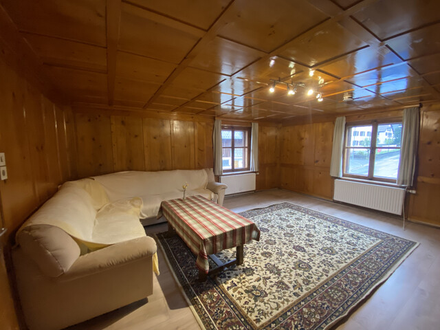 "ohne Provision" geräumige, teilmöblierte 4,5 Zimmer Wohnung