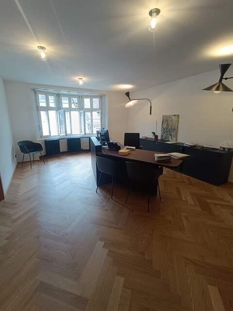 Büro Praxis Kanzlei (neu saniert in Abstimmung Mieter) in der Fußgängerzone von Feldkirch