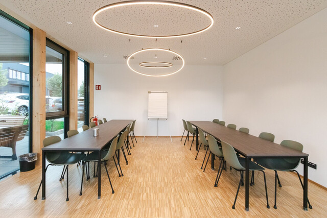 Moderne Produktions- und Lagerhalle mit möblierter Bürofläche 1.340 m² - nachhaltiger Gewerbebau R2 - Industriepark Runa in Feldkirch-Altenstadt