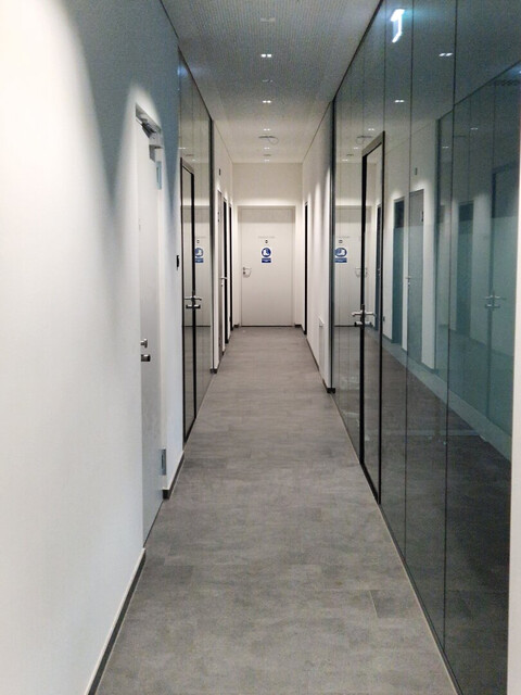 Moderne Produktions- und Lagerhalle mit möblierter Bürofläche 1.340 m² - nachhaltiger Gewerbebau R2 - Industriepark Runa in Feldkirch-Altenstadt