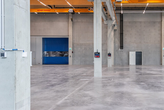 Moderne Produktions- und Lagerhalle mit möblierter Bürofläche 1.340 m² - nachhaltiger Gewerbebau R2 - Industriepark Runa in Feldkirch-Altenstadt