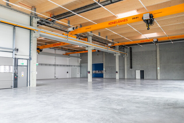 Moderne Produktions- und Lagerhalle mit möblierter Bürofläche 1.340 m² - nachhaltiger Gewerbebau R2 - Industriepark Runa in Feldkirch-Altenstadt