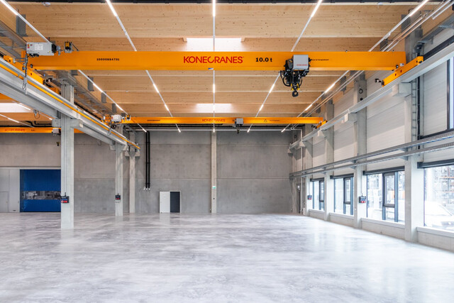 Moderne Produktions- und Lagerhalle mit möblierter Bürofläche 1.340 m² - nachhaltiger Gewerbebau R2 - Industriepark Runa in Feldkirch-Altenstadt