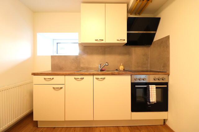 Helle Souterrainwohnung mit ca. 32 m², Außenparkplatz & Gartennutzung in Feldkirch