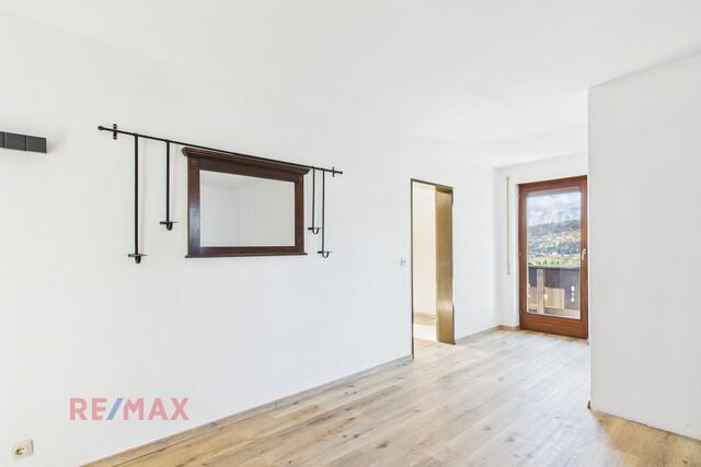 Panoramablick inklusive – Zweifamilienhaus mit Potenzial für Ihre Ideen